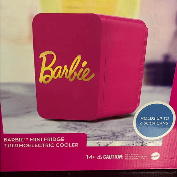 COPY - New Barbie mini fridge - Picture 6 of 9